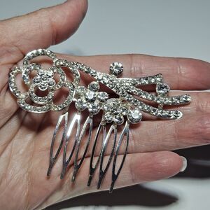 Simulated Clear Crystal Flower Hair Comb Wedding Prom Silver Tone